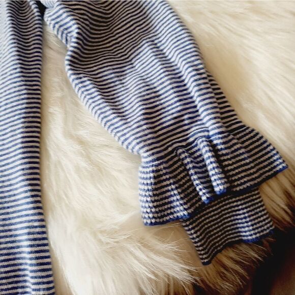 New York & Company sz large blue striped soft cardigan - Picture 2 of 3